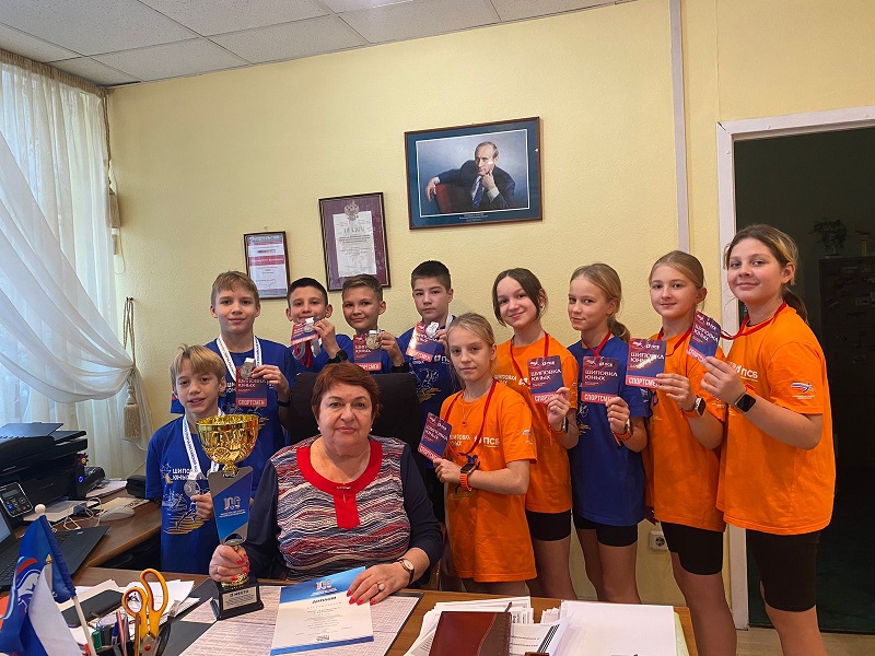 Команда обучающихся гимназии победила во всероссийских соревнованиях по лёгкой атлетике.